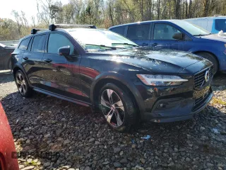 2021 Volvo V60 z VIN YV4102WK0M1065324, wystawiony jako Copart lot #76804034 z przebiegiem Nie podano mil oraz Czysty tytuł • Clean title. Historia ofert i sprzedaży dostępna na DreamBid. Obrazek 4.