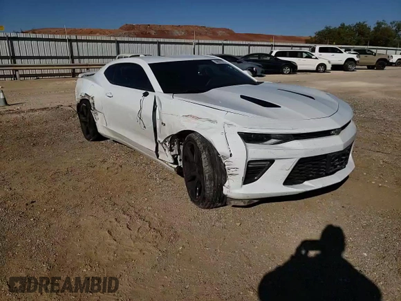 2016 Chevrolet Camaro 2SS with VIN 1G1FH1R75G0188042, listed as a Copart auction lot 68022352 with 33,876 mi miles. Bid and sale history available at carsss.com. Image 10.