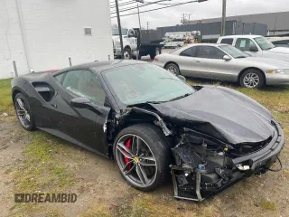 2017 Ferrari 488 z VIN ZFF79ALA4H0220818, wystawiony jako Copart lot #84857004 z przebiegiem 17 208 mil mil oraz Szkody całkowita. Historia ofert i sprzedaży dostępna na DreamBid. Obrazek 1.