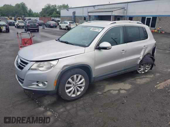 2011 Volkswagen Tiguan SE with VIN WVGBV7AXXBW538750, listed as a Copart auction lot 56604715 with 86,895 mi miles and Salvage title. Bid and sale history available at DreamBid. Image 1.