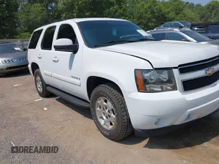 2008 Chevrolet Tahoe LTZ with VIN 1GNFK13008J156624, listed as a IAAI auction lot 42573117 with 185,116 mi miles and . Bid and sale history available at DreamBid. Image 1.