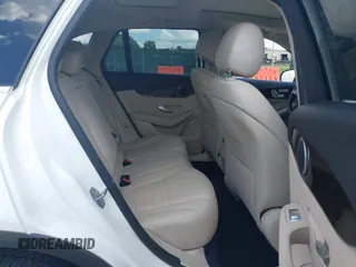 2017 Mercedes-Benz GLC 300 с VIN WDC0G4JBXHF263828, выставлен на аукционе IAAI как лот 42587272 с пробегом 39 275 миль миль и . История ставок и продаж доступна на DreamBid. Изображение 8.