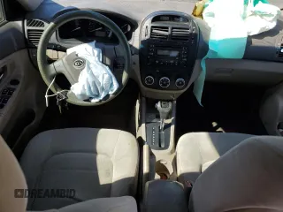 2009 Kia Spectra LX z VIN KNAFE222995667202, wystawiony jako Copart lot #49860315 z przebiegiem 158 498 mil mil oraz Szkoda całkowita • Salvage title. Historia ofert i sprzedaży dostępna na DreamBid. Obrazek 8.
