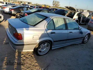 1998 BMW M3 z VIN WBSCD9324WEE07376, wystawiony jako Copart lot #75769934 z przebiegiem Nie podano mil oraz Nie do naprawy. Historia ofert i sprzedaży dostępna na DreamBid. Obrazek 4.