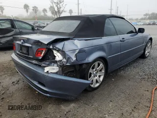 2002 BMW 3 Series 325Ci with VIN WBABS33402PG88045, listed as a Copart auction lot 43386425 with 167,588 mi miles and Salvage Title. Bid and sale history available at carsss.com. Image 3.