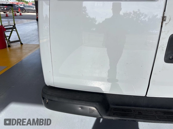 2016 Chevrolet Express Cargo with VIN 1GCWGAFF9G1172104, listed as a IAAI auction lot 42837161 with 120,500 mi miles and . Bid and sale history available at DreamBid. Image 23.