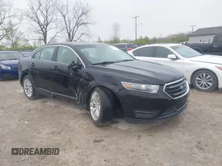 2016 Ford Taurus Limited z VIN 1FAHP2F86GG137555, wystawiony jako IAAI lot #42080743 z przebiegiem 104 340 mil mil oraz . Historia ofert i sprzedaży dostępna na DreamBid. Obrazek 1.