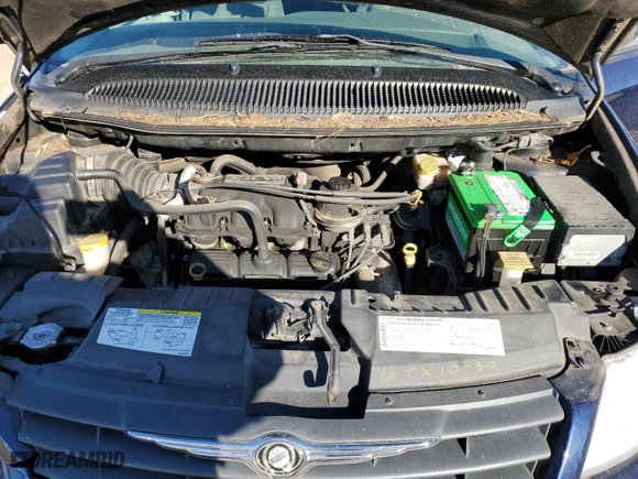 2006 Chrysler Town & Country SWB with VIN 1A4GP45R76B669995, listed as a Copart auction lot 82896794 with 87,934 mi miles and Salvage Title. Bid and sale history available at carsss.com. Image 12.