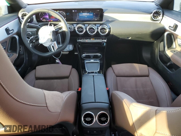 2025 Mercedes-Benz CLA 250 z VIN W1K5J4GB1SN506451, wystawiony jako Copart lot #42351085 z przebiegiem 4 240 mil mil oraz Szkoda całkowita • Salvage title. Historia ofert i sprzedaży dostępna na DreamBid. Obrazek 8.