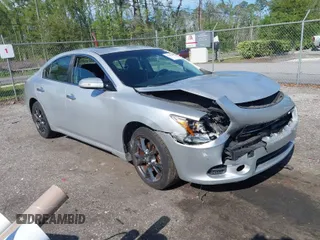 2012 Nissan Maxima S z VIN 1N4AA5AP2CC821460, wystawiony jako IAAI lot #41941608 z przebiegiem 137 378 mil mil oraz . Historia ofert i sprzedaży dostępna na DreamBid. Obrazek 1.