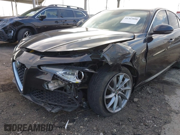 2017 Alfa Romeo Giulia with VIN ZARFAEBN6H7528809, listed as a IAAI auction lot 41365888 with 1 mi miles. Bid and sale history available at carsss.com. Image 6.