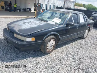 1996 Oldsmobile Cutlass Supreme S z VIN 1G3WH52M2TF363353, wystawiony jako IAAI lot #41955292 z przebiegiem 143 347 mil mil oraz . Historia ofert i sprzedaży dostępna na DreamBid. Obrazek 2.
