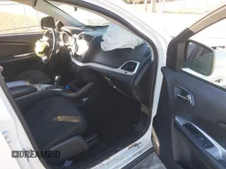 2018 Dodge Journey SE with VIN 3C4PDCAB8JT208538, listed as a IAAI auction lot 40782626 with 82,924 mi miles and . Bid and sale history available at DreamBid. Image 5.