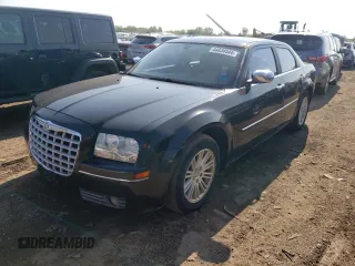 2010 Chrysler 300 Touring z VIN 2C3CA4CD3AH244968, wystawiony jako Copart lot #81675794 z przebiegiem 170 181 mil mil oraz Nie do naprawy • Non repairable. Historia ofert i sprzedaży dostępna na DreamBid. Obrazek 1.