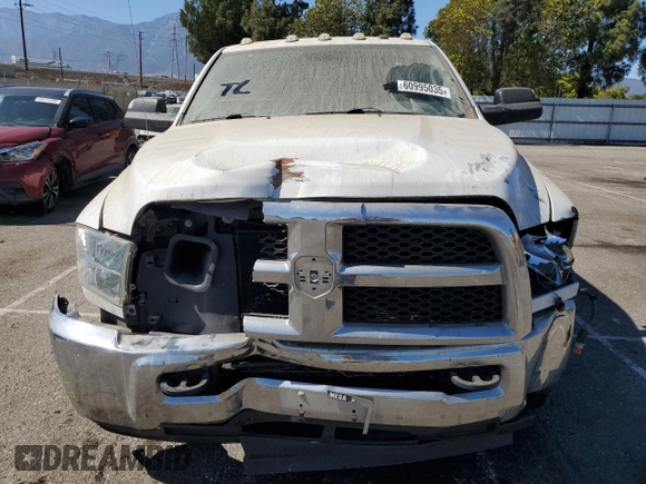2018 Ram 2500 Tradesman with VIN 3C6UR4HL4JG144202, listed as a Copart auction lot 60995035 with 126,987 mi miles and Salvage title. Bid and sale history available at DreamBid. Image 5.