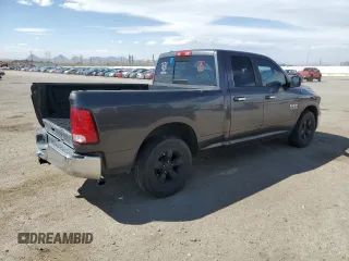 2015 Ram 1500 SLT z VIN 1C6RR6GG7FS685847, wystawiony jako Copart lot #49169675 z przebiegiem 139 408 mil mil oraz Szkoda całkowita • Salvage title. Historia ofert i sprzedaży dostępna na DreamBid. Obrazek 3.
