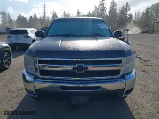 2010 Chevrolet Silverado 1500 LT with VIN 3GCRKSEA5AG160144, listed as a IAAI auction lot 42025281 with 259,084 mi miles. Bid and sale history available at carsss.com. Image 12.