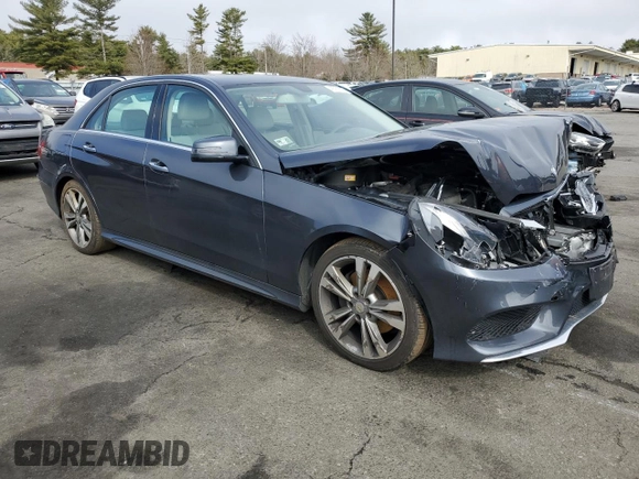 2014 Mercedes-Benz E 350 Luxury with VIN WDDHF8JBXEA785893, listed as a Copart auction lot 49781895 with Not Provided miles and Salvage Title. Bid and sale history available at DreamBid. Image 4.
