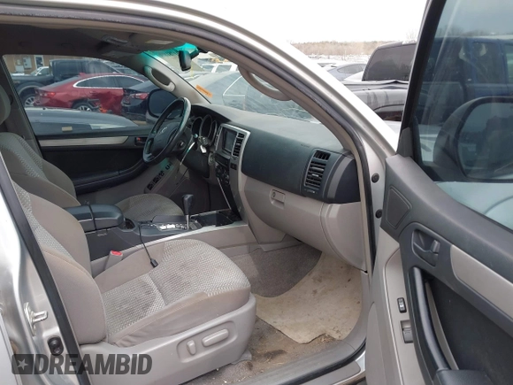 2007 Toyota 4Runner SR5 with VIN JTEZU14R378067211, listed as a IAAI auction lot 41781896 with 237,509 mi miles and . Bid and sale history available at DreamBid. Image 5.