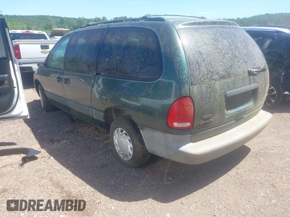 1998 Plymouth Voyager SE z VIN 1P4GP44G3WB563657, wystawiony jako IAAI lot #42306338 z przebiegiem 109 205 mil mil oraz . Historia ofert i sprzedaży dostępna na DreamBid. Obrazek 3.