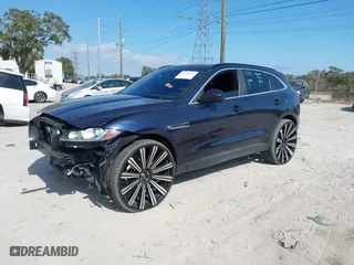 2019 Jaguar F-PACE 25t Premium with VIN SADCJ2FX9KA609583, listed as a IAAI auction lot 41530705 with 60,013 mi miles. Bid and sale history available at carsss.com. Image 17.