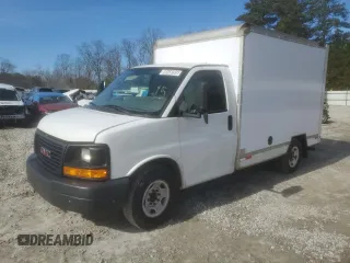 2015 GMC Savana Commercial with VIN 1GDY72CF3F1906765, listed as a Copart auction lot 88548995 with 136,840 mi miles and Salvage Title. Bid and sale history available at carsss.com. Image 1.