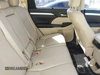 2019 Toyota Highlander SE with VIN 5TDKZRFH1KS290412, listed as a IAAI auction lot 42272229 with 74,212 mi miles and . Bid and sale history available at DreamBid. Image 8.