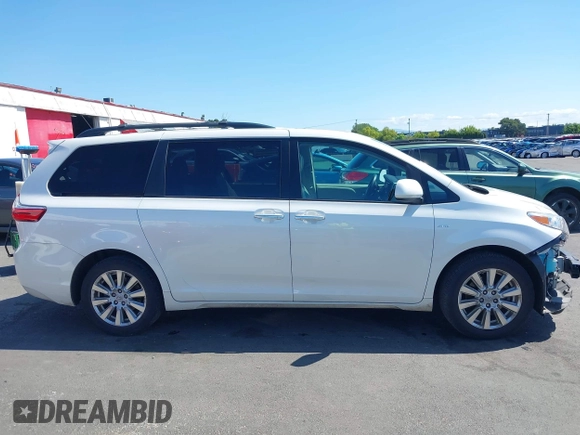 2017 Toyota Sienna XLE z VIN 5TDDZ3DC5HS162857, wystawiony jako IAAI lot #42054307 z przebiegiem 85 451 mil mil oraz . Historia ofert i sprzedaży dostępna na DreamBid. Obrazek 14.