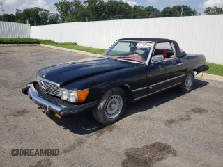 1979 Mercedes-Benz SL with VIN 10704412052292, listed as a Copart auction lot 64758035 with 146,896 mi miles and Clean title. Bid and sale history available at DreamBid. Image 1.