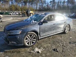 2018 Volkswagen Passat SEL Premium z VIN 1VWCA7A34JC044513, wystawiony jako Copart lot #88532135 z przebiegiem 80 117 mil mil oraz Szkoda całkowita • Salvage title. Historia ofert i sprzedaży dostępna na DreamBid. Obrazek 1.