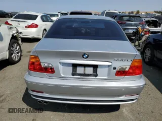 2001 BMW 3 Series 330Ci with VIN WBABN53411JU35558, listed as a Copart auction lot 68663944 with 84,000 mi miles and Salvage Title. Bid and sale history available at carsss.com. Image 6.