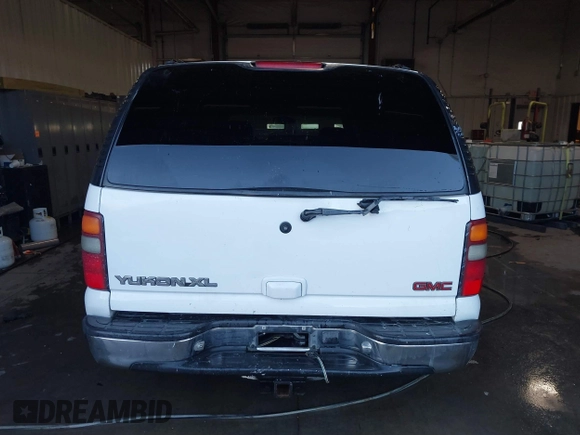 2000 GMC Yukon XL SLT with VIN 3GKEC16T7YG112844, listed as a IAAI auction lot 41374619 with 310,321 mi miles and . Bid and sale history available at DreamBid. Image 17.