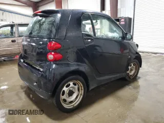 2012 Smart fortwo Pure z VIN WMEEJ3BA3CK570191, wystawiony jako Copart lot #43576165 z przebiegiem 80 511 mil mil oraz Szkody całkowita. Historia ofert i sprzedaży dostępna na DreamBid. Obrazek 3.