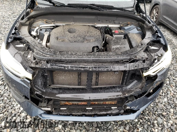 2019 Volvo XC60 Momentum with VIN LYV102RK0KB298964, listed as a Copart auction lot 54860385 with 83,143 mi miles and Salvage title. Bid and sale history available at DreamBid. Image 12.