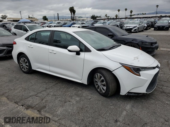 2021 Toyota Corolla LE with VIN 5YFEPMAE3MP212325, listed as a Copart auction lot 52352615 with 112,834 mi miles and Clean Title. Bid and sale history available at carsss.com. Image 4.