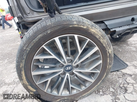 2020 Hyundai Tucson Sport with VIN KM8J3CAL2LU200876, listed as a IAAI auction lot 42528747 with 115,737 mi miles and . Bid and sale history available at DreamBid. Image 12.