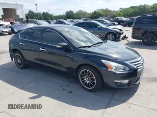 2013 Nissan Altima SV with VIN 1N4AL3APXDC253975, listed as a IAAI auction lot 42112765 with 169,825 mi miles and . Bid and sale history available at carsss.com. Image 1.