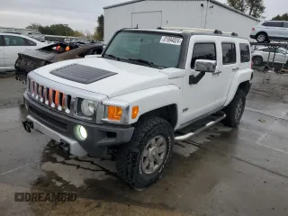 2009 Hummer H3 SUV with VIN 5GTEN13E298115856, listed as a Copart auction lot 81994024 with 303,563 mi miles and Clean Title. Bid and sale history available at carsss.com. Image 1.