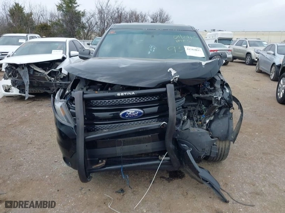 2015 Ford Utility Police Interceptor with VIN 1FM5K8AR8FGA70482, listed as a IAAI auction lot 41504037 with 1 mi miles. Bid and sale history available at carsss.com. Image 6.