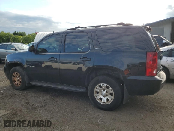 2007 GMC Yukon SLE with VIN 1GKFK13017R205889, listed as a Copart auction lot 66733314 with 266,890 mi miles and Clean Title. Bid and sale history available at carsss.com. Image 2.