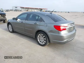 2012 Chrysler 200 Touring with VIN 1C3CCBBB1CN208169, listed as a IAAI auction lot 41884897 with 184,073 mi miles. Bid and sale history available at carsss.com. Image 3.