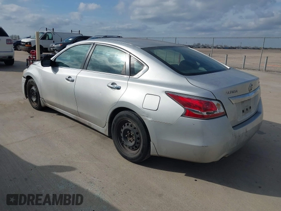 2015 Nissan Altima SV with VIN 1N4AL3AP7FC415435, listed as a IAAI auction lot 41594277 with 178,298 mi miles and . Bid and sale history available at DreamBid. Image 3.