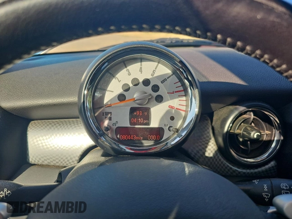 2009 MINI Hardtop S with VIN WMWMF73519TW86705, listed as a Copart auction lot 59819515 with 80,443 mi miles and Clean title. Bid and sale history available at DreamBid. Image 8.