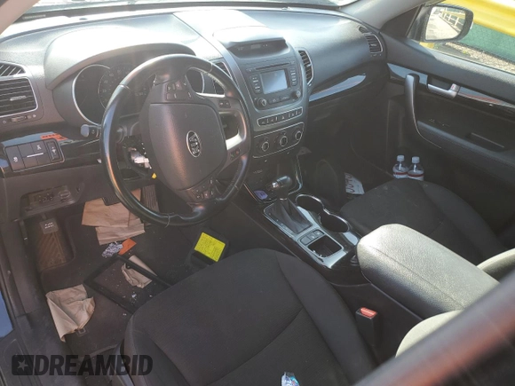 2015 Kia Sorento LX with VIN 5XYKTCA63FG607646, listed as a Copart auction lot 52116445 with Not Provided miles and Non Repairable. Bid and sale history available at DreamBid. Image 8.