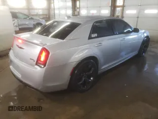 2020 Chrysler 300 S z VIN 2C3CCABT4LH187457, wystawiony jako Copart lot #83415084 z przebiegiem 59 900 mil mil oraz Szkody całkowita. Historia ofert i sprzedaży dostępna na DreamBid. Obrazek 3.