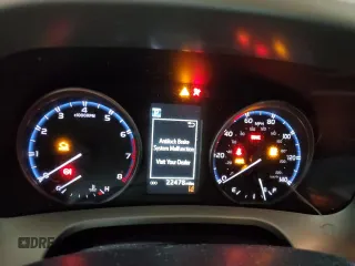 2017 Toyota RAV4 LE с VIN 2T3BFREV9HW687115, выставлен на аукционе Copart как лот 59108025 с пробегом 22 478 миль миль и Списание • Salvage title. История ставок и продаж доступна на DreamBid. Изображение 9.