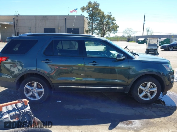 2016 Ford Explorer XLT z VIN 1FM5K8D88GGB19068, wystawiony jako IAAI lot #41855109 z przebiegiem 106 605 mil mil oraz . Historia ofert i sprzedaży dostępna na DreamBid. Obrazek 13.