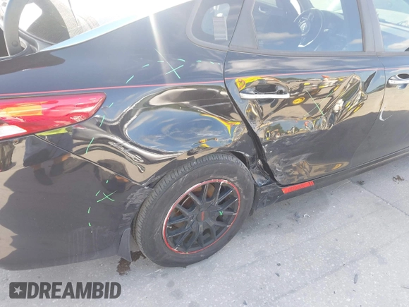 2018 Kia Optima LX with VIN 5XXGT4L33JG195305, listed as a IAAI auction lot 41943348 with 174,458 mi miles. Bid and sale history available at carsss.com. Image 6.