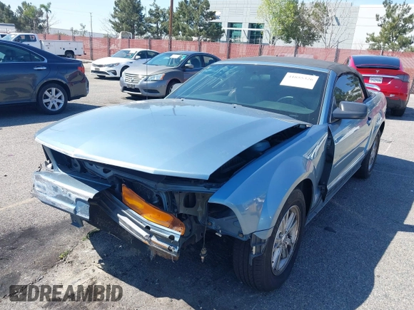 2006 Ford Mustang Standard with VIN 1ZVFT84N465224869, listed as a IAAI auction lot 41855326 with 190,623 mi miles and . Bid and sale history available at carsss.com. Image 6.