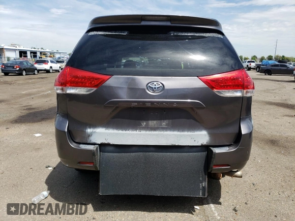 2011 Toyota Sienna LE AAS с VIN 5TDKK3DCXBS140971, выставлен на аукционе Copart как лот 56071645 с пробегом 277 303 миль миль и На запчасти • Non repairable. История ставок и продаж доступна на DreamBid. Изображение 6.